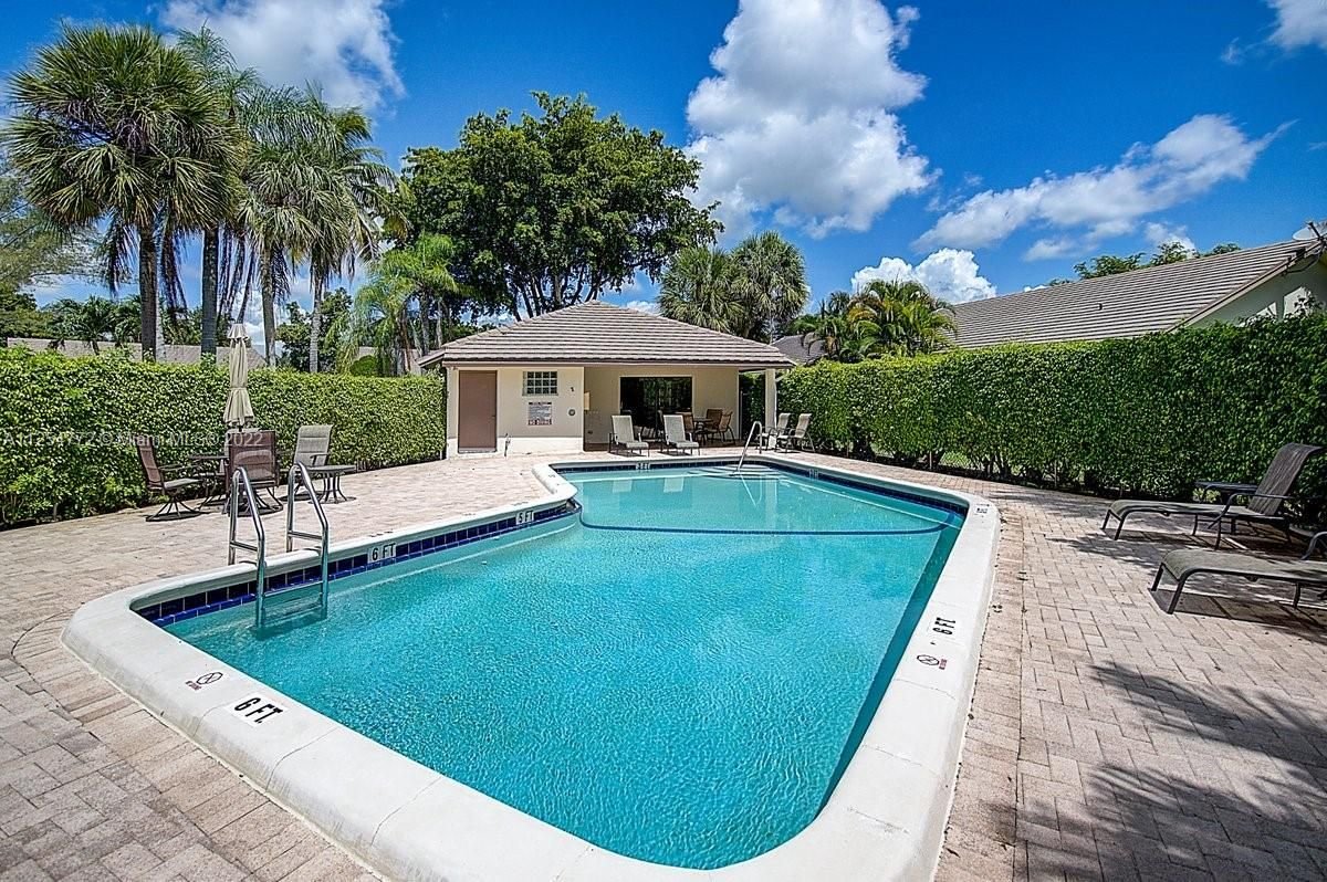 Real estate property located at 1400 Lakeview Cir, Broward County, Coral Springs, FL