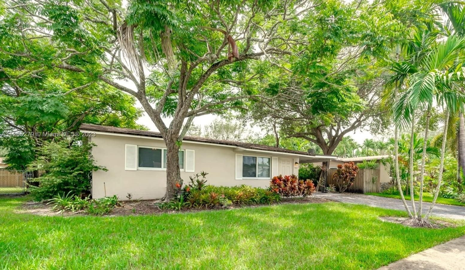 Real estate property located at 9464 52nd Ct, Broward County, Cooper City, FL