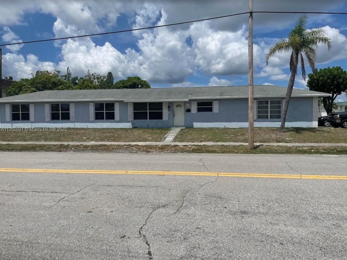 Real estate property located at 220 8th St, Palm Beach County, Lake Park, FL