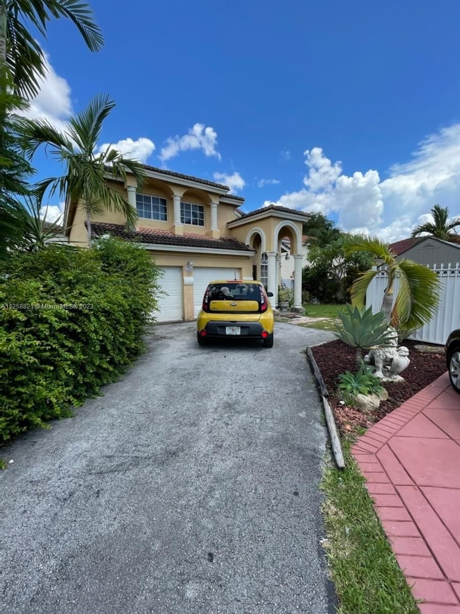 Real estate property located at 721 126th Ct, Miami-Dade County, Miami, FL