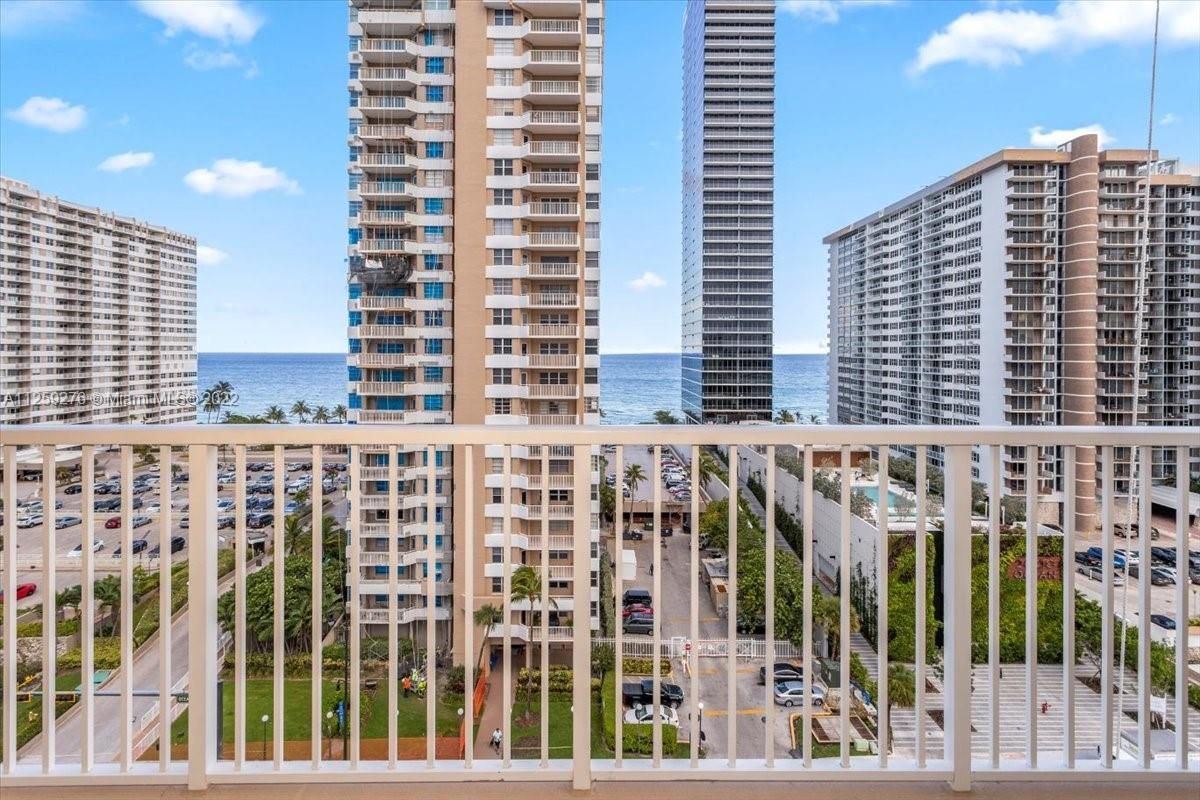 Real estate property located at 1985 Ocean Dr #10Q, Broward County, Hallandale Beach, FL
