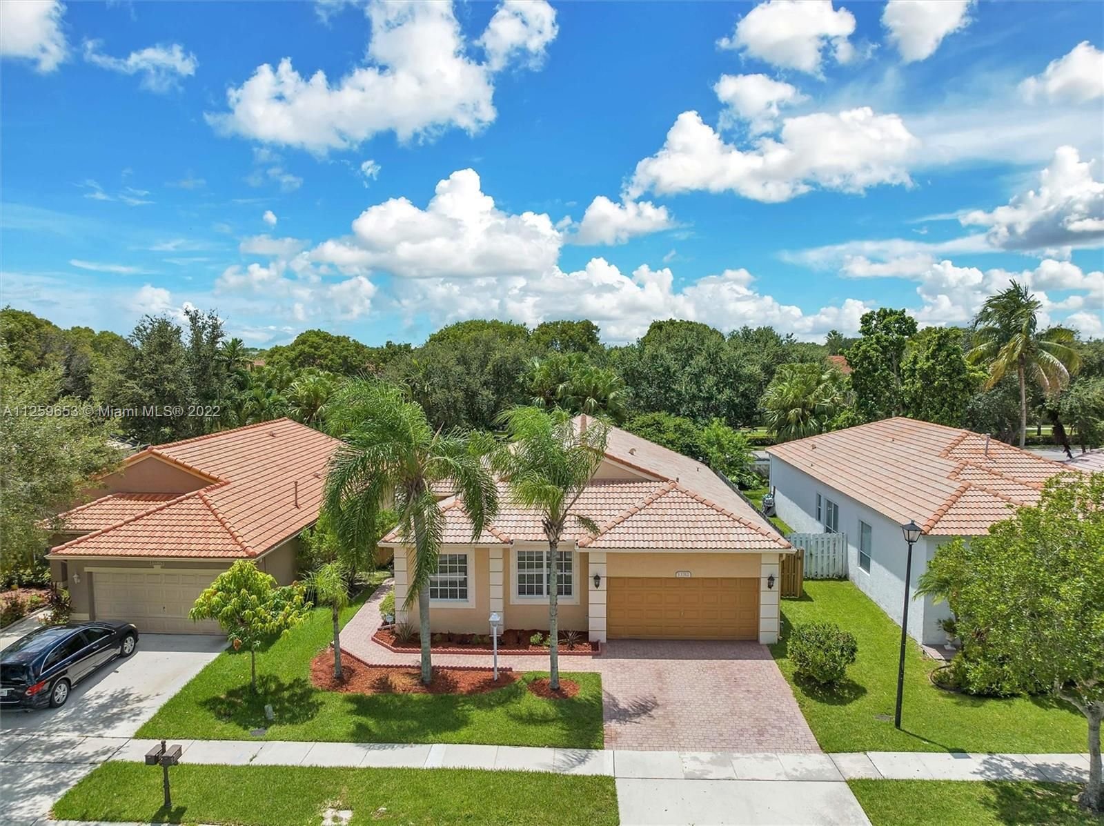 Real estate property located at 13312 11th St, Broward County, Pembroke Pines, FL