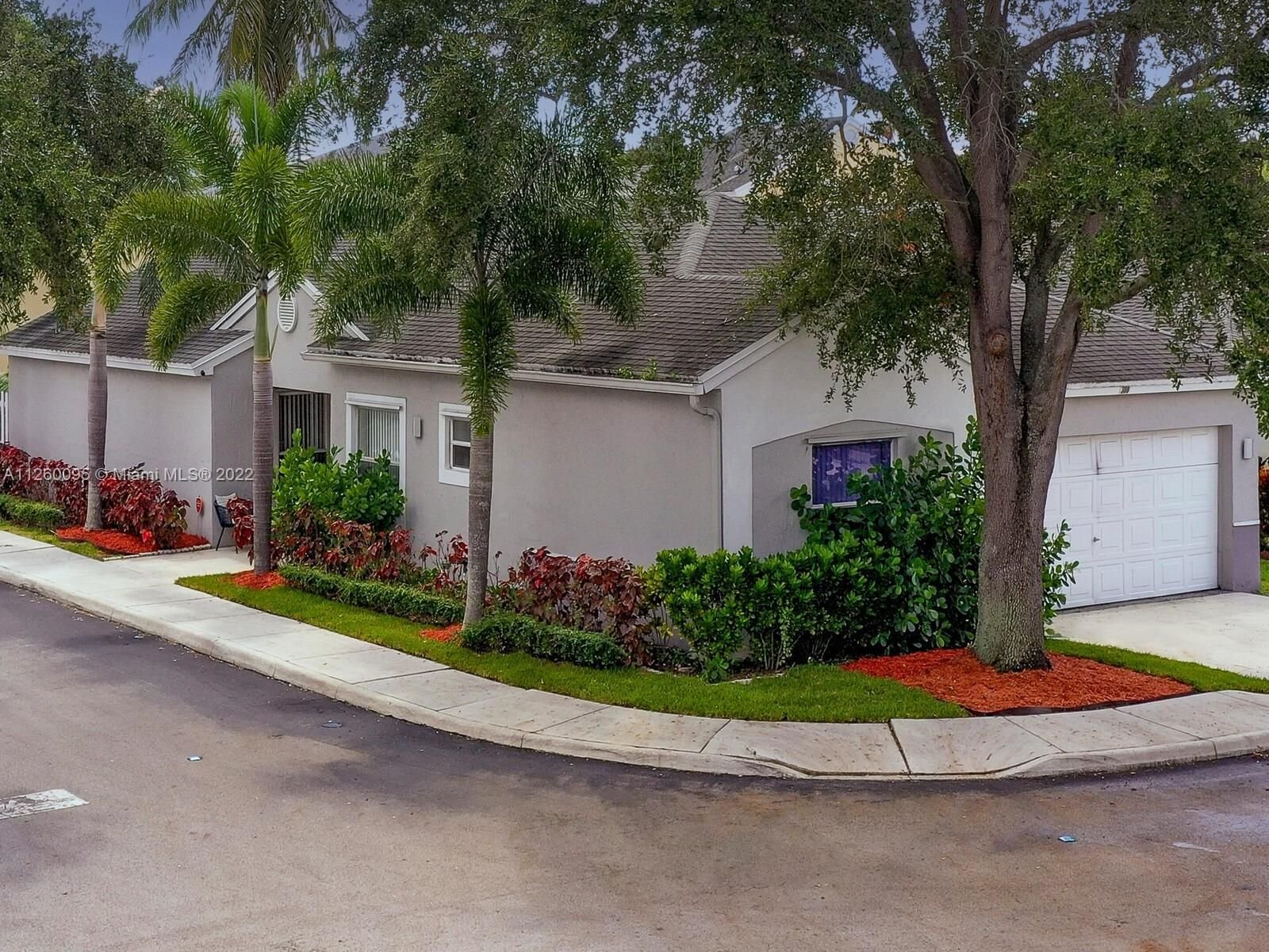Real estate property located at 300 Riverbend Dr, Broward County, Sunrise, FL
