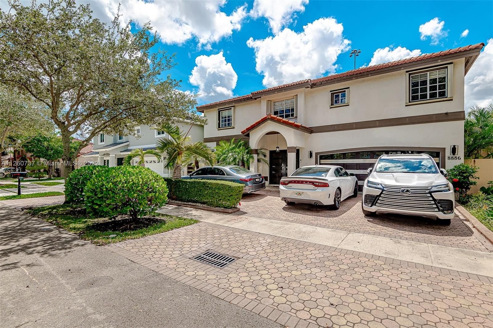 Real estate property located at 8886 187th St, Miami-Dade County, Hialeah, FL