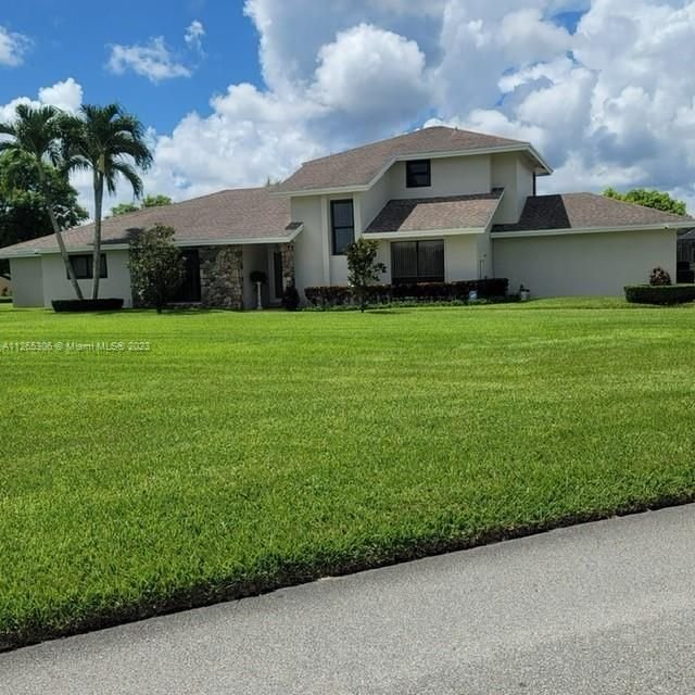 Real estate property located at 15200 164th St, Miami-Dade County, Miami, FL