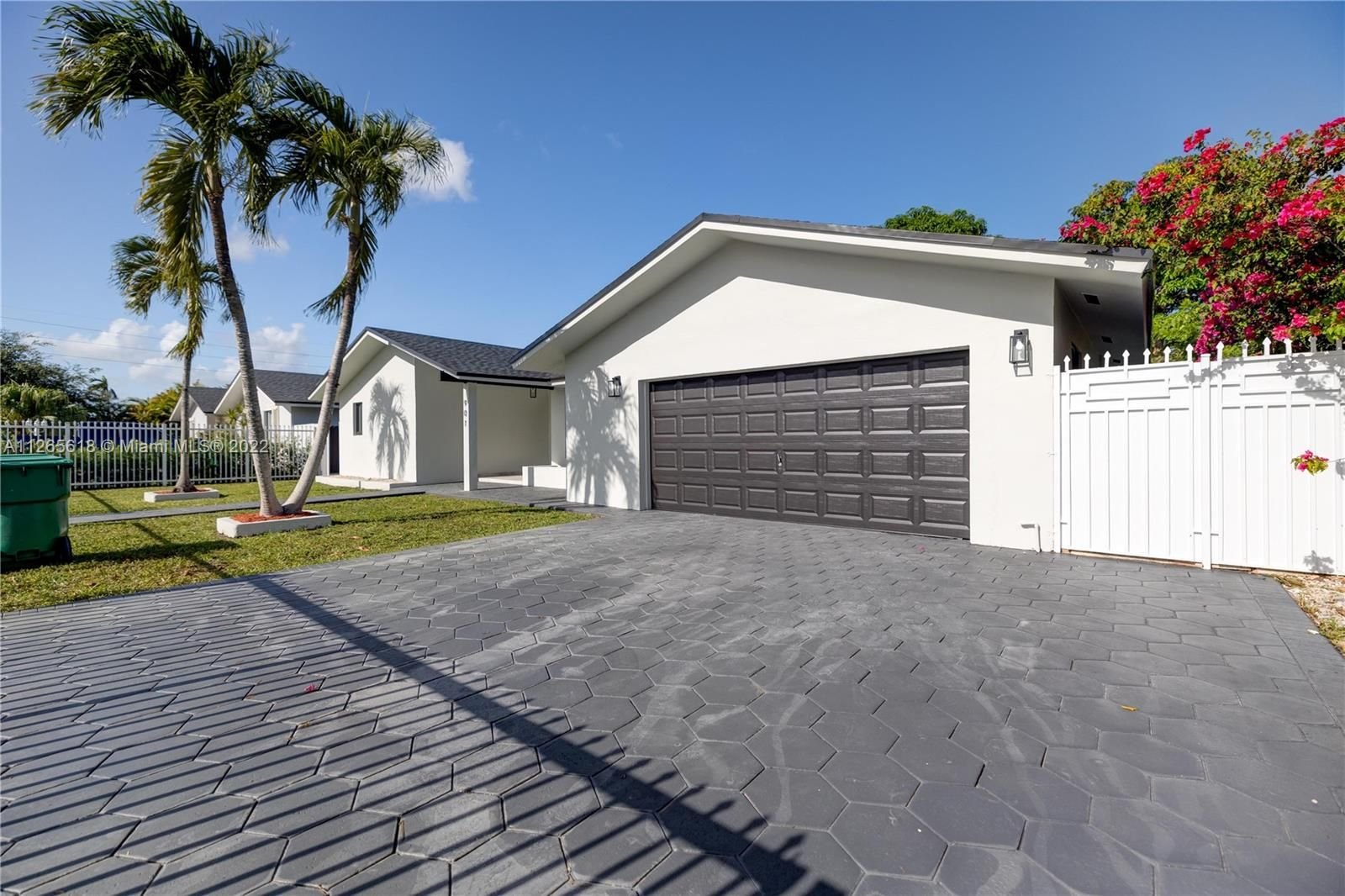 Real estate property located at 901 103 Ct, Miami-Dade County, Miami, FL
