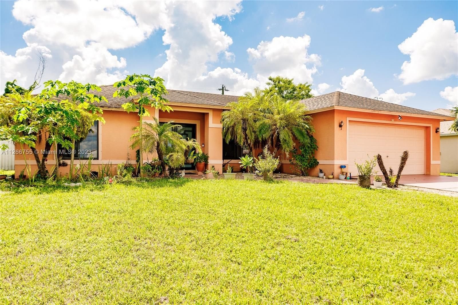 Real estate property located at 614 4th Street, Lee County, Cape Coral, FL