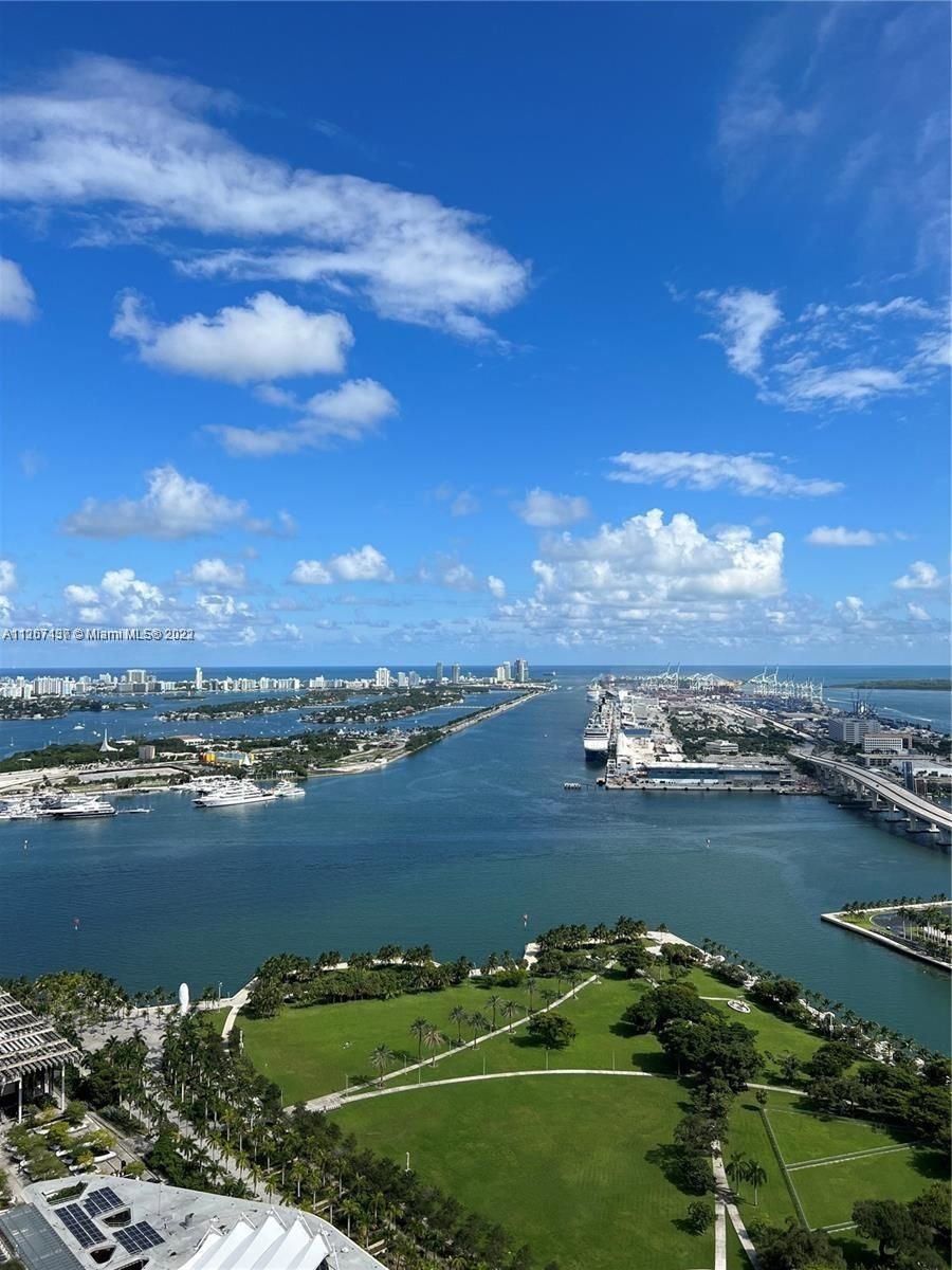 Real estate property located at 1100 Biscayne Blvd #4504, Miami-Dade County, Miami, FL