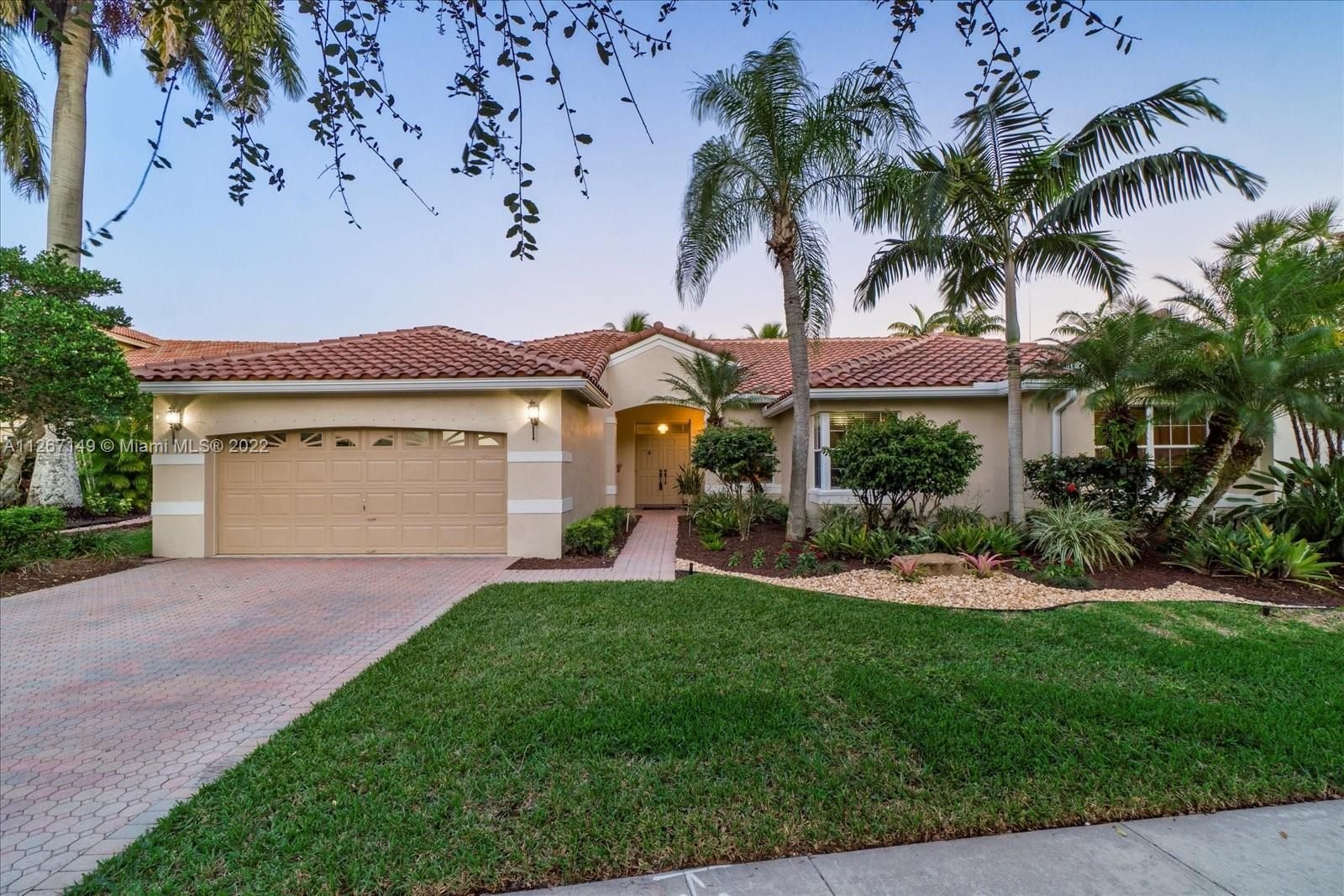 Real estate property located at 480 Montclaire Dr, Broward County, Weston, FL