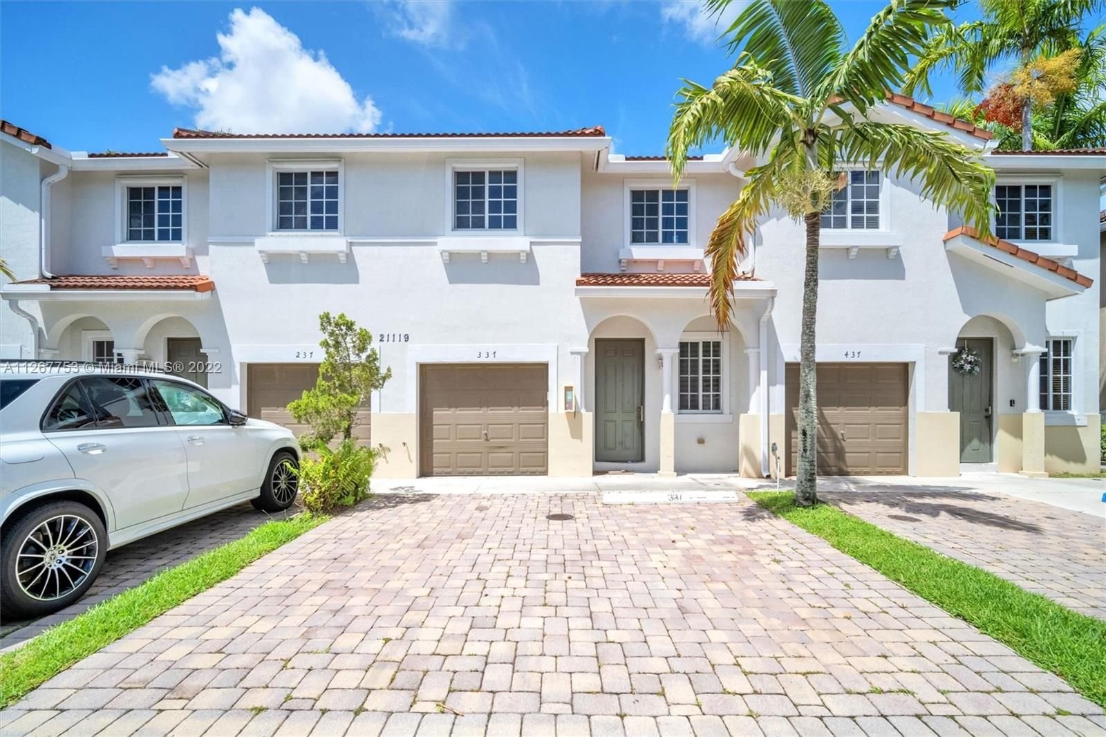 Real estate property located at 21119 14th Pl #337, Miami-Dade County, Miami Gardens, FL