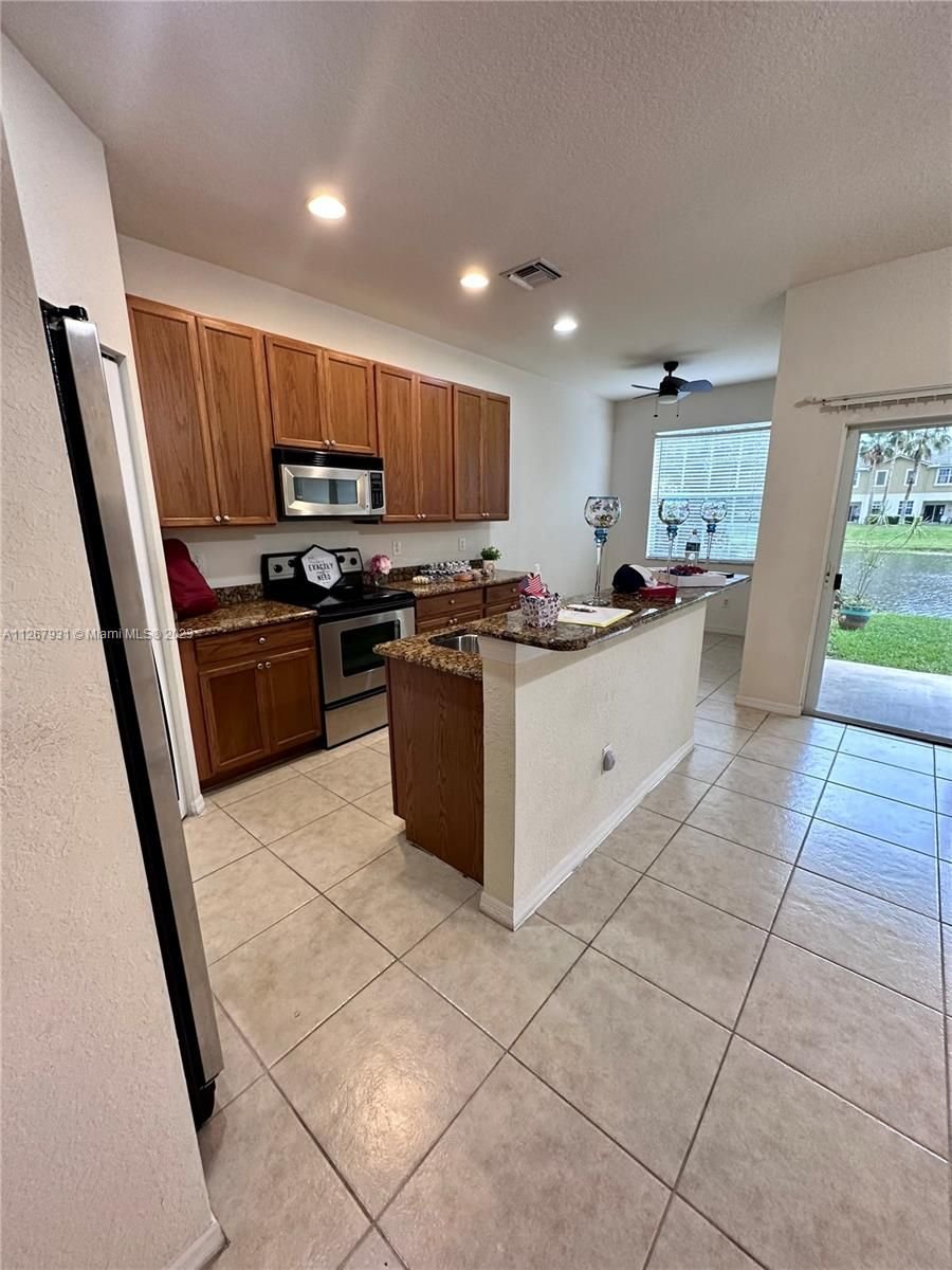 Real estate property located at 1550 Sheffield Ter #103, Martin County, Stuart, FL