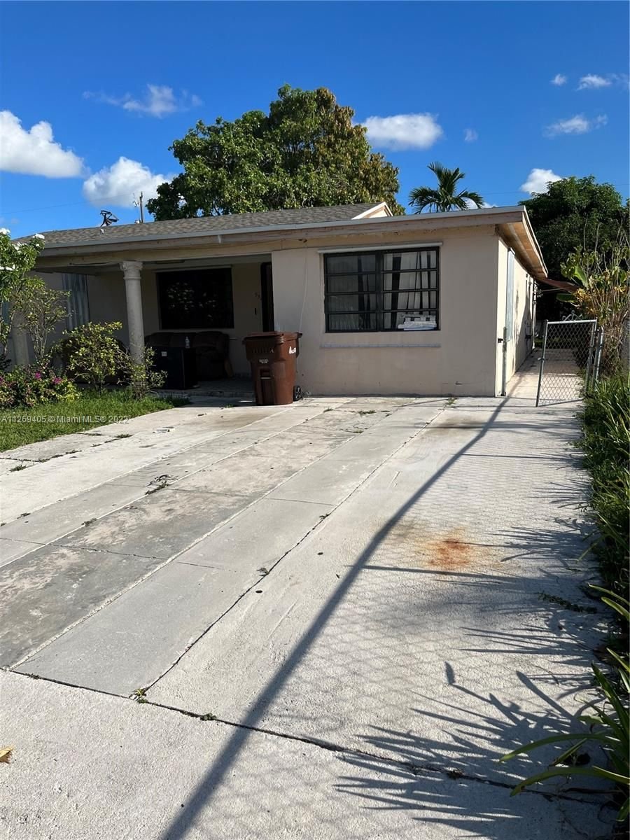 Real estate property located at 932 32nd St, Miami-Dade County, Hialeah, FL