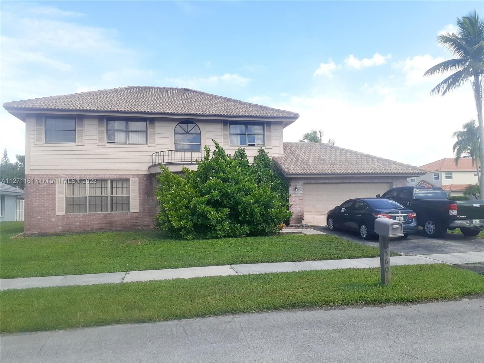 Real estate property located at 560 Sumter Ave, Broward County, Davie, FL