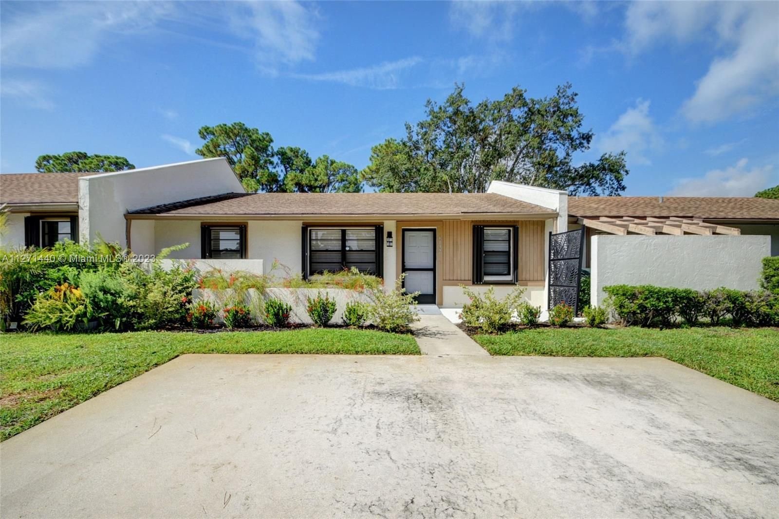 Real estate property located at 6132 Fairfield Cir #7, Palm Beach County, Green Acres, FL