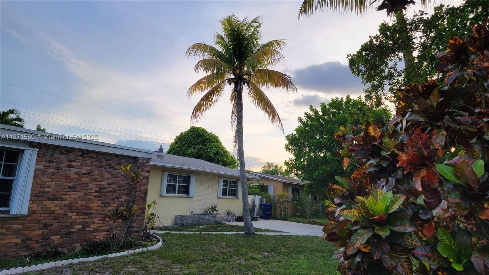 Real estate property located at 1110 196th Ter, Miami-Dade County, Miami, FL