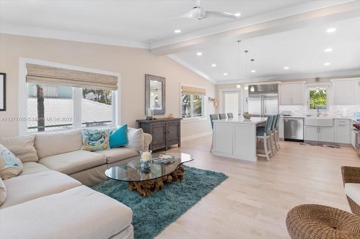 Real estate property located at 120 Venetian Dr, Monroe County, Islamorada, FL