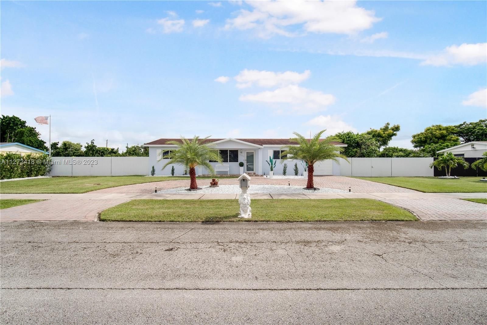 Real estate property located at 16340 279th St, Miami-Dade County, Homestead, FL