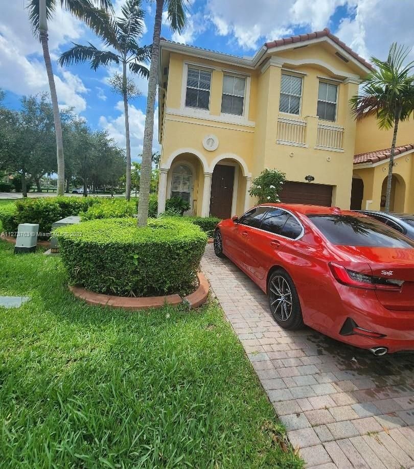 Real estate property located at 15040 9th Ln #15040, Miami-Dade County, Miami, FL