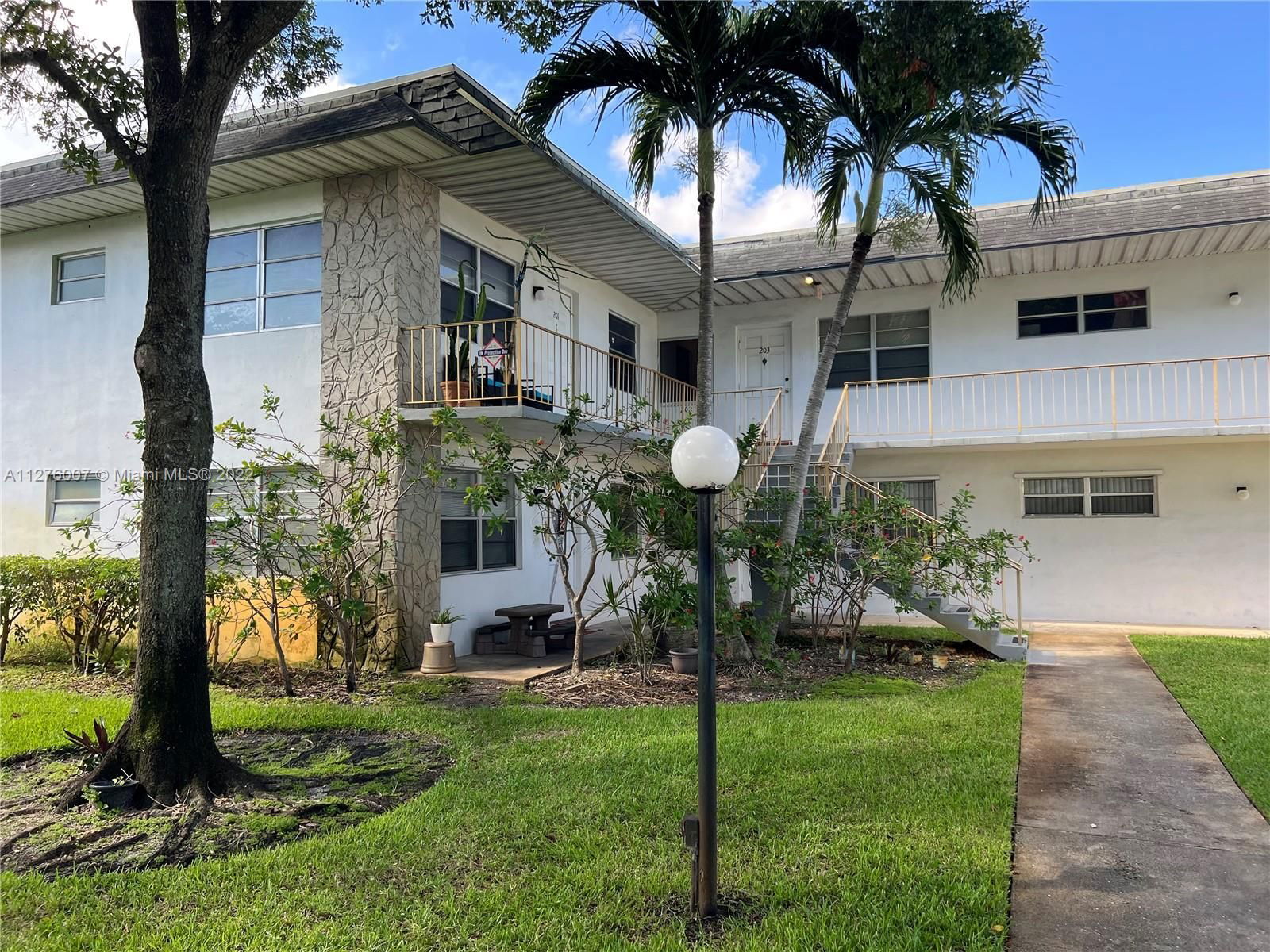 Real estate property located at 6191 37th St #101, Broward County, Davie, FL