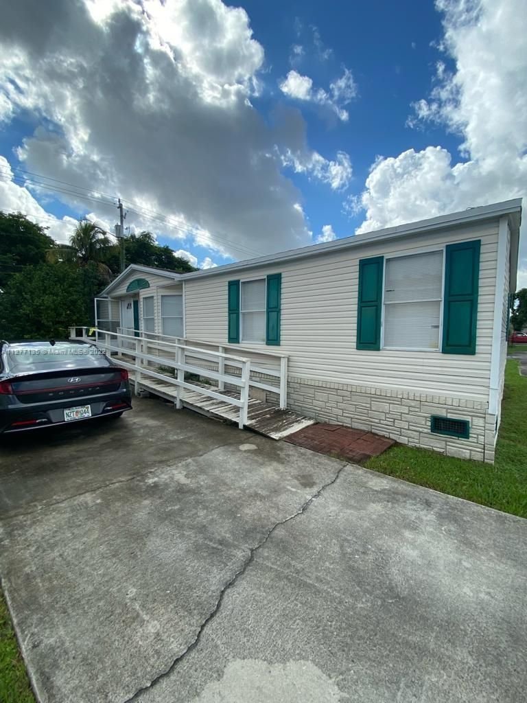 Real estate property located at 220 12th Ave Lot 204, Miami-Dade County, Homestead, FL