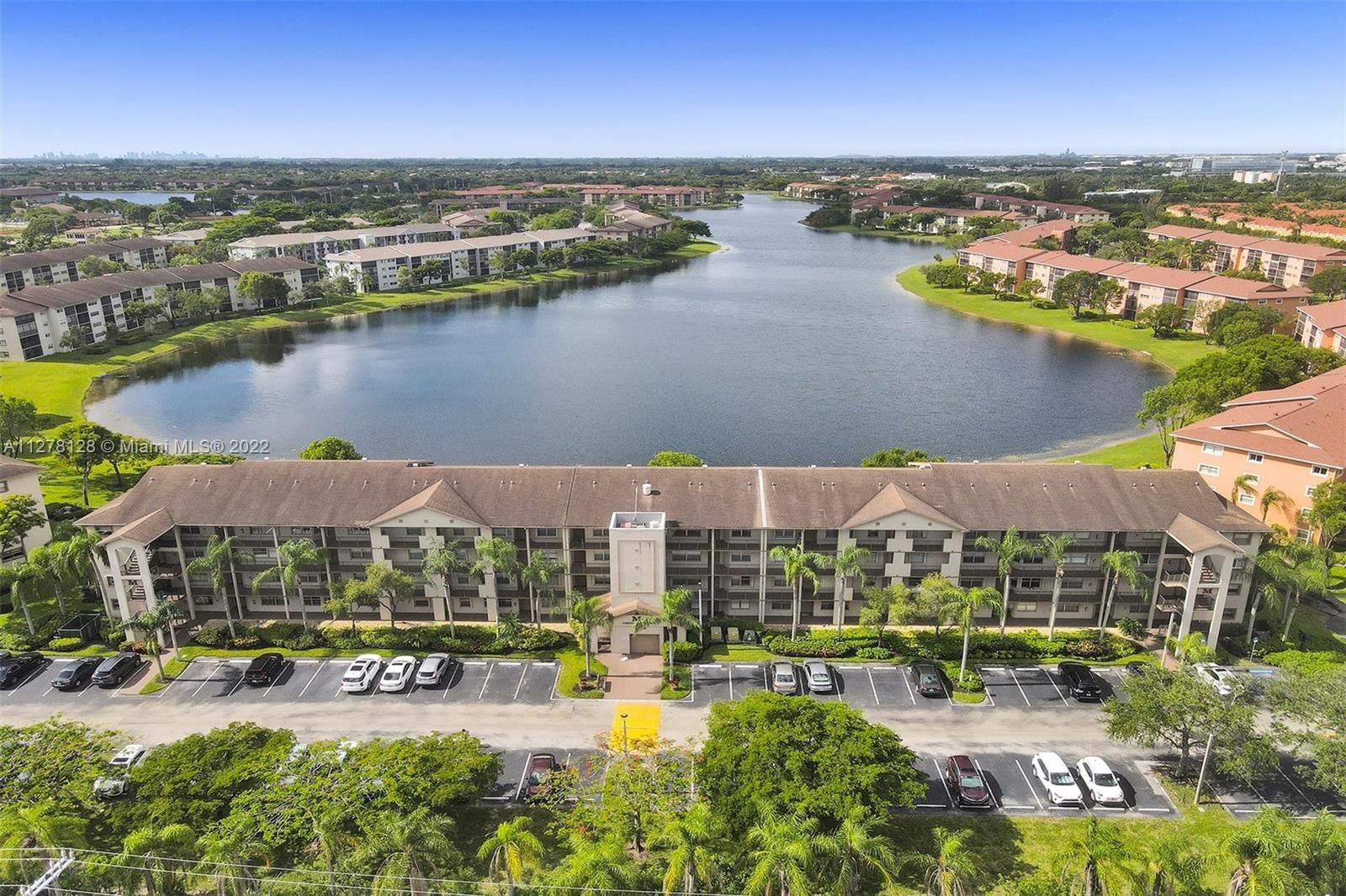 Real estate property located at 13800 5th Ct #203M, Broward County, Pembroke Pines, FL