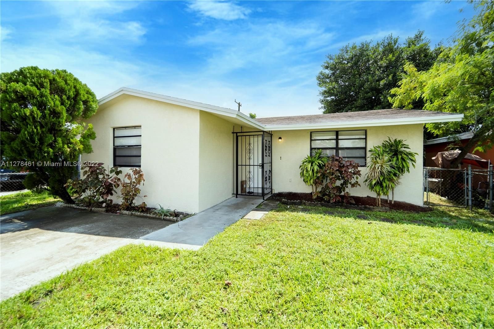Real estate property located at 5836 Wiley St, Broward County, Hollywood, FL
