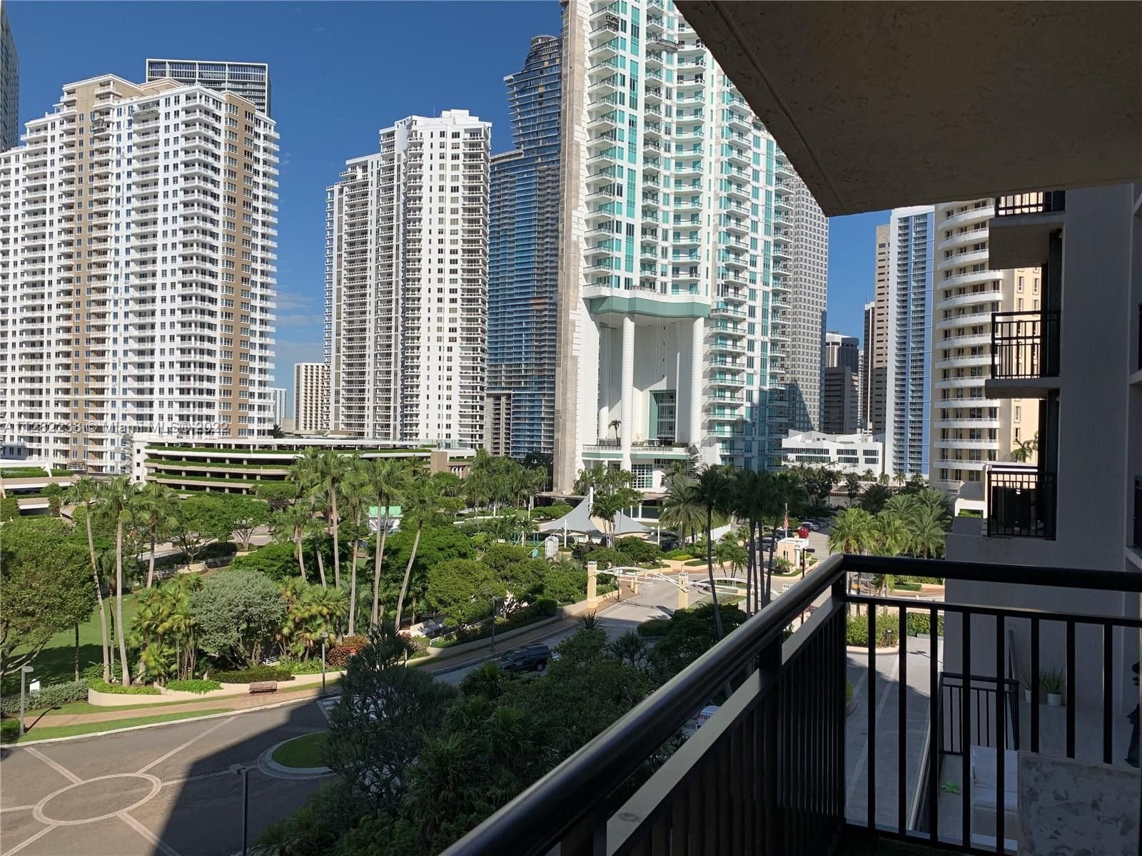 Real estate property located at 540 Brickell Key Dr #809, Miami-Dade County, Miami, FL