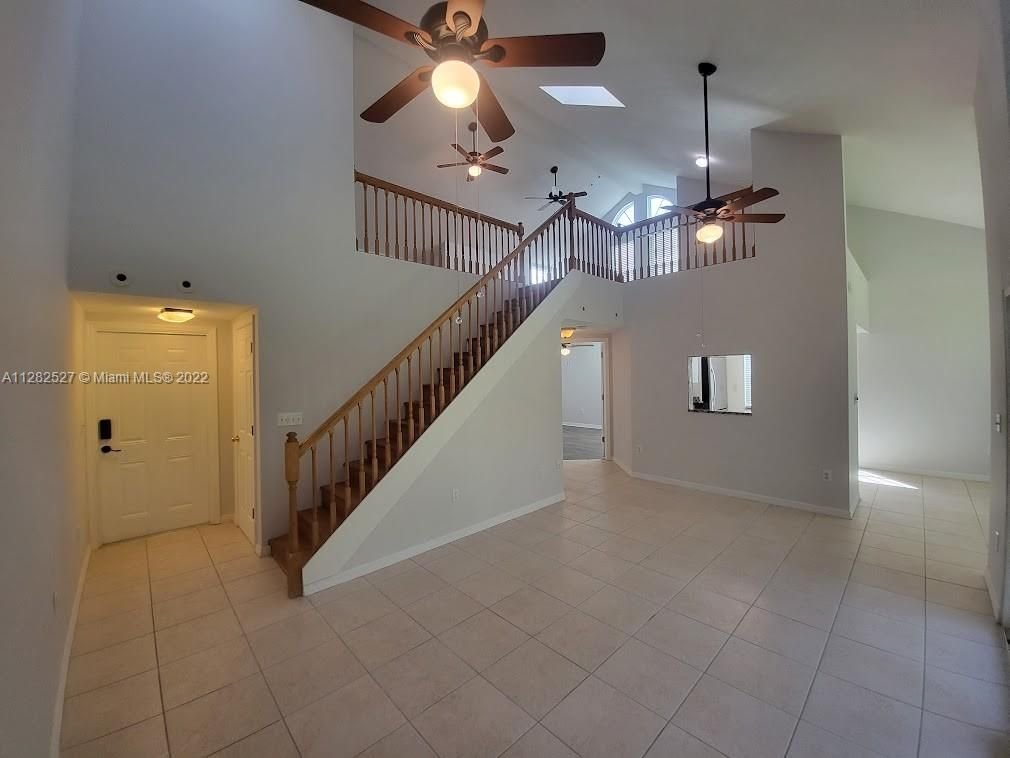 Real estate property located at 1925 Westminster Cir #16-2, Indian River County, Vero Beach, FL