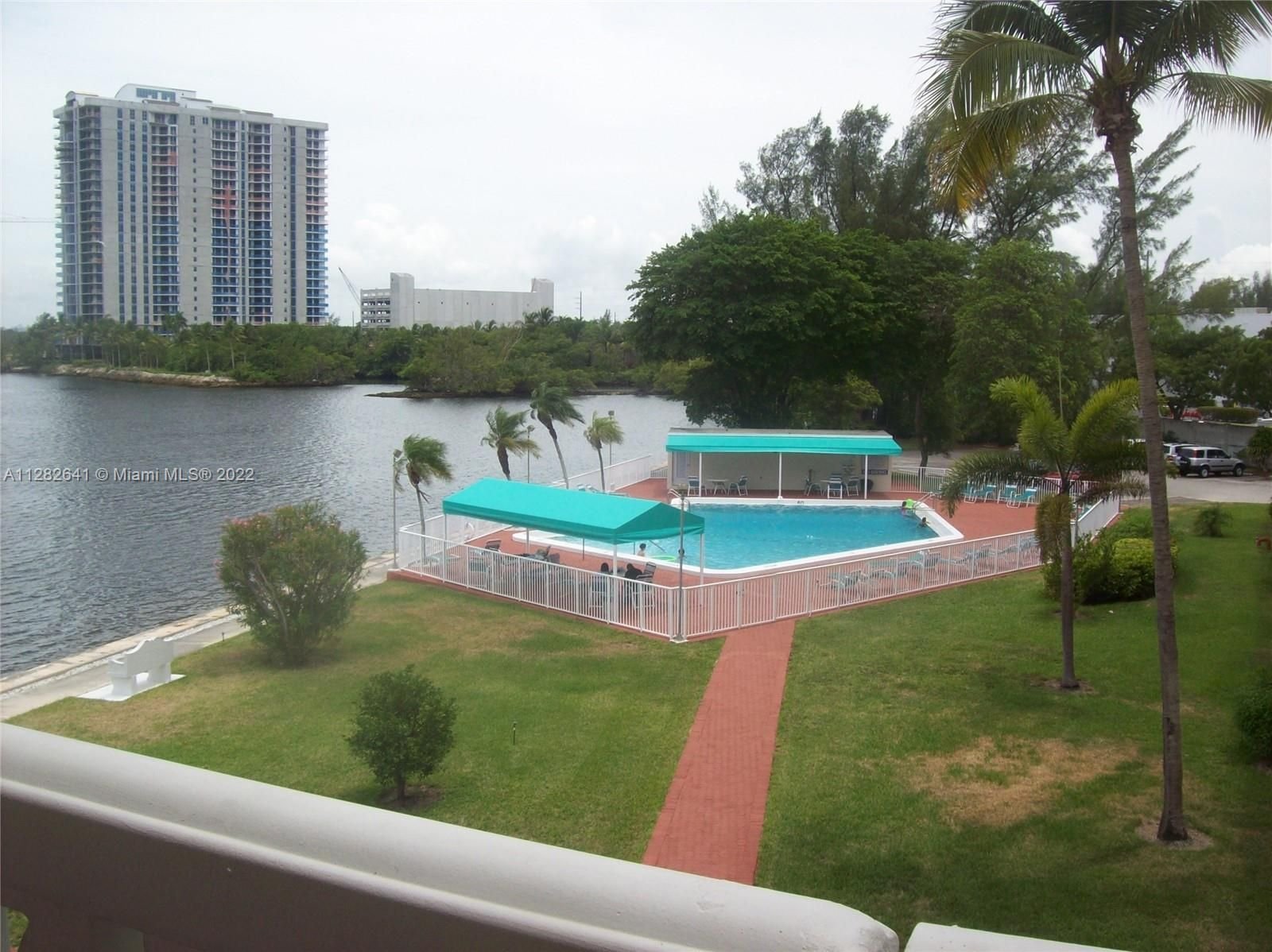 Real estate property located at 2903 Point East Dr K403, Miami-Dade County, Aventura, FL