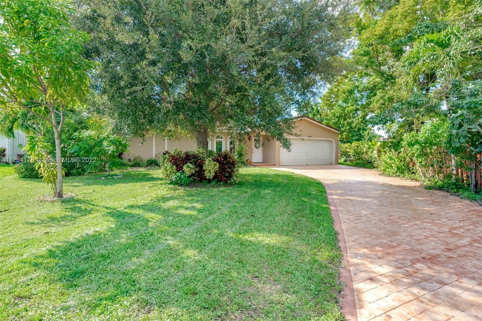 Real estate property located at 11321 40th St, Broward County, Coral Springs, FL