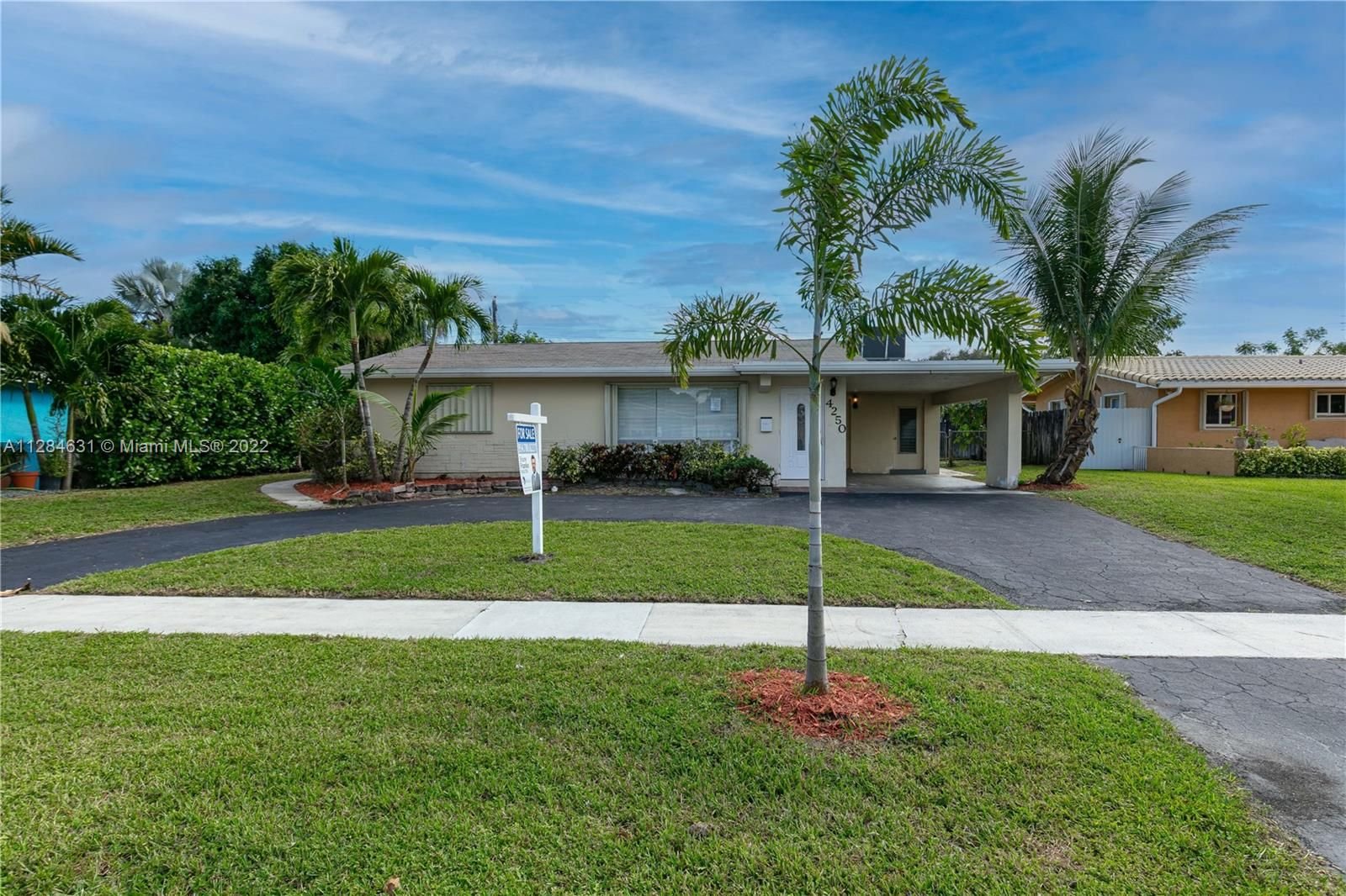 Real estate property located at 4250 10th St, Broward County, Coconut Creek, FL