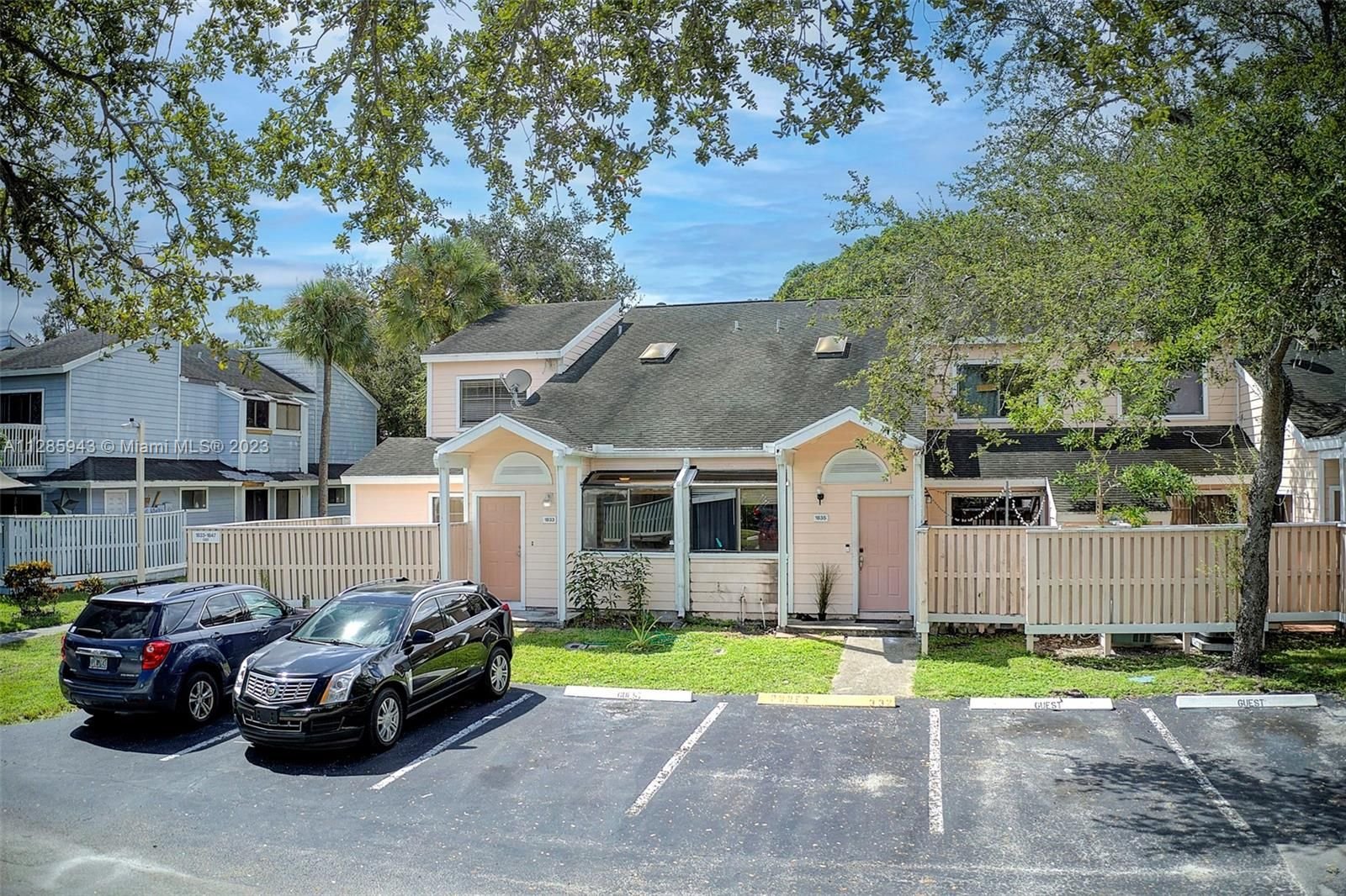 Real estate property located at 1833 Runners Way, Broward County, North Lauderdale, FL