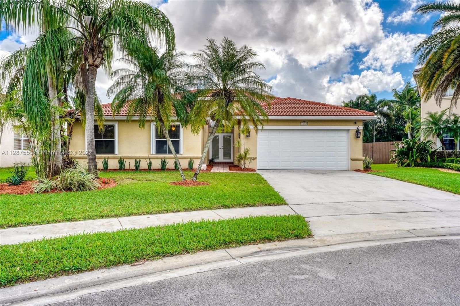 Real estate property located at 18876 23rd St, Broward County, Pembroke Pines, FL