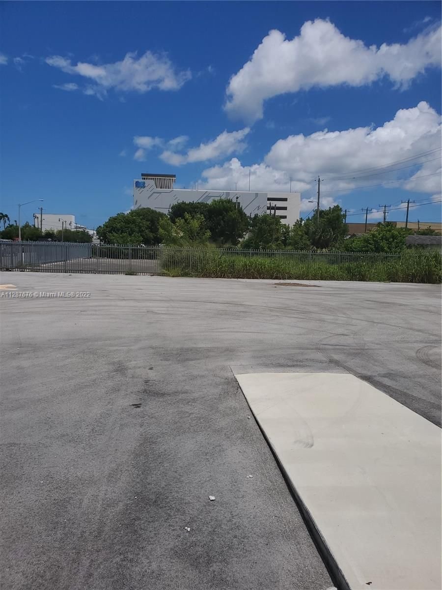 Real estate property located at 156 Mowry Dr, Miami-Dade County, Homestead, FL