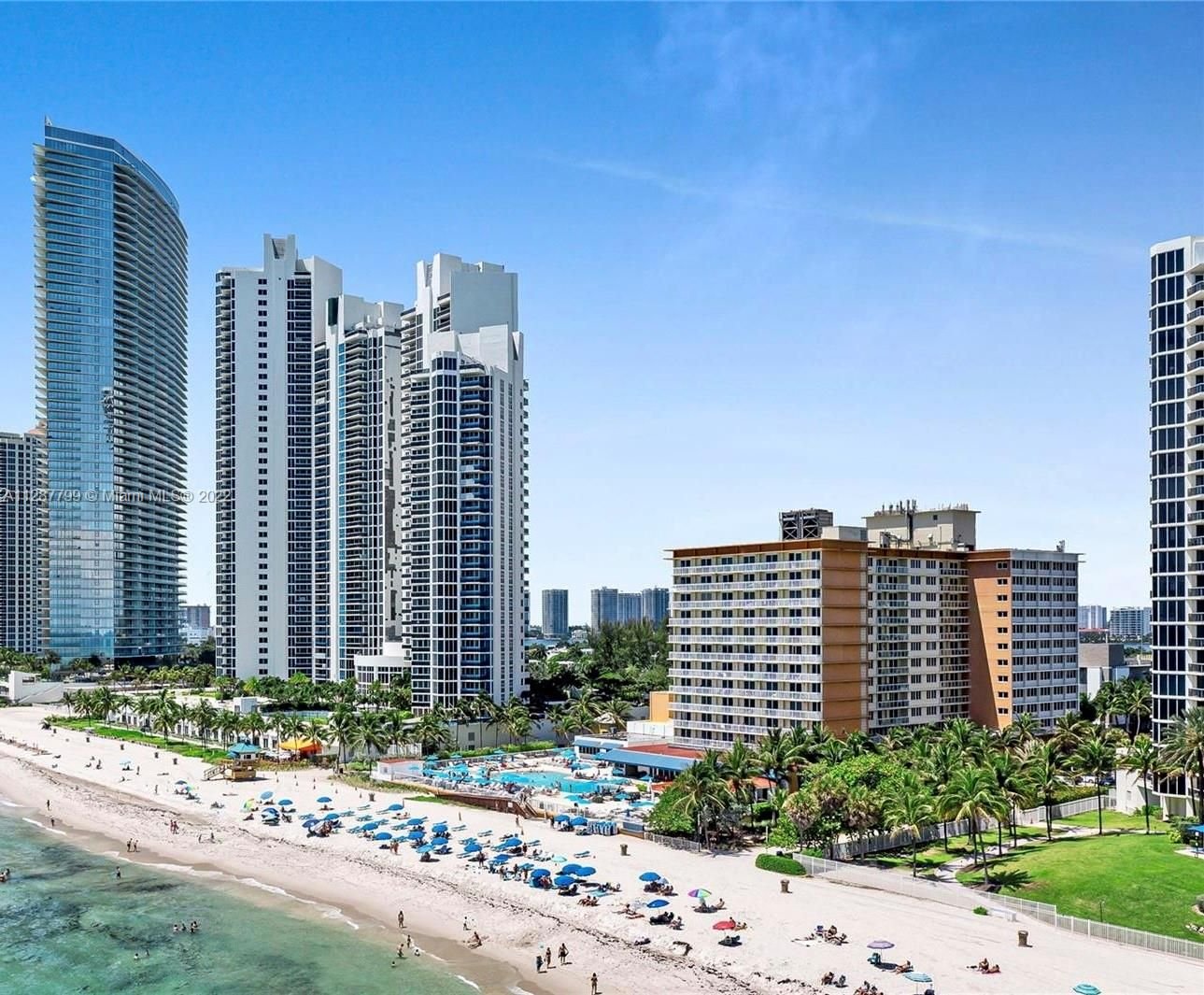 Real estate property located at 19201 Collins Ave #1025, Miami-Dade County, Sunny Isles Beach, FL