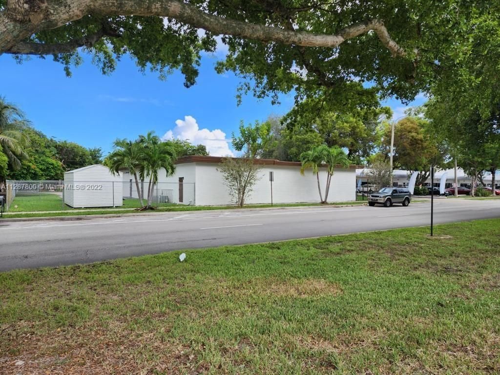Real estate property located at , Broward County, Hollywood, FL