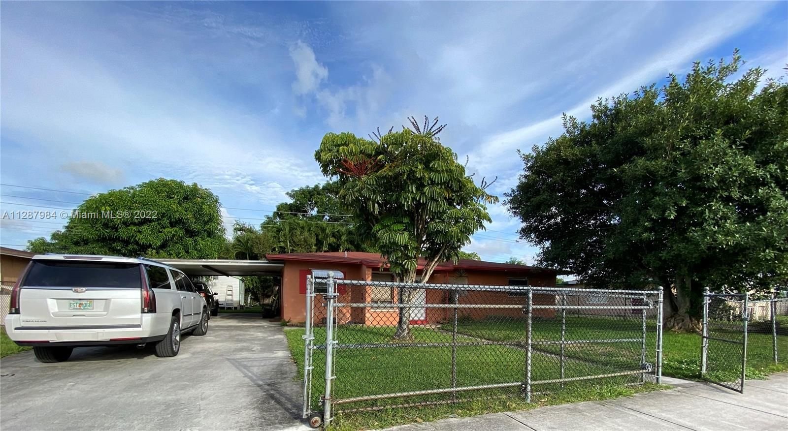 Real estate property located at 17201 41st Ave, Miami-Dade County, Miami Gardens, FL