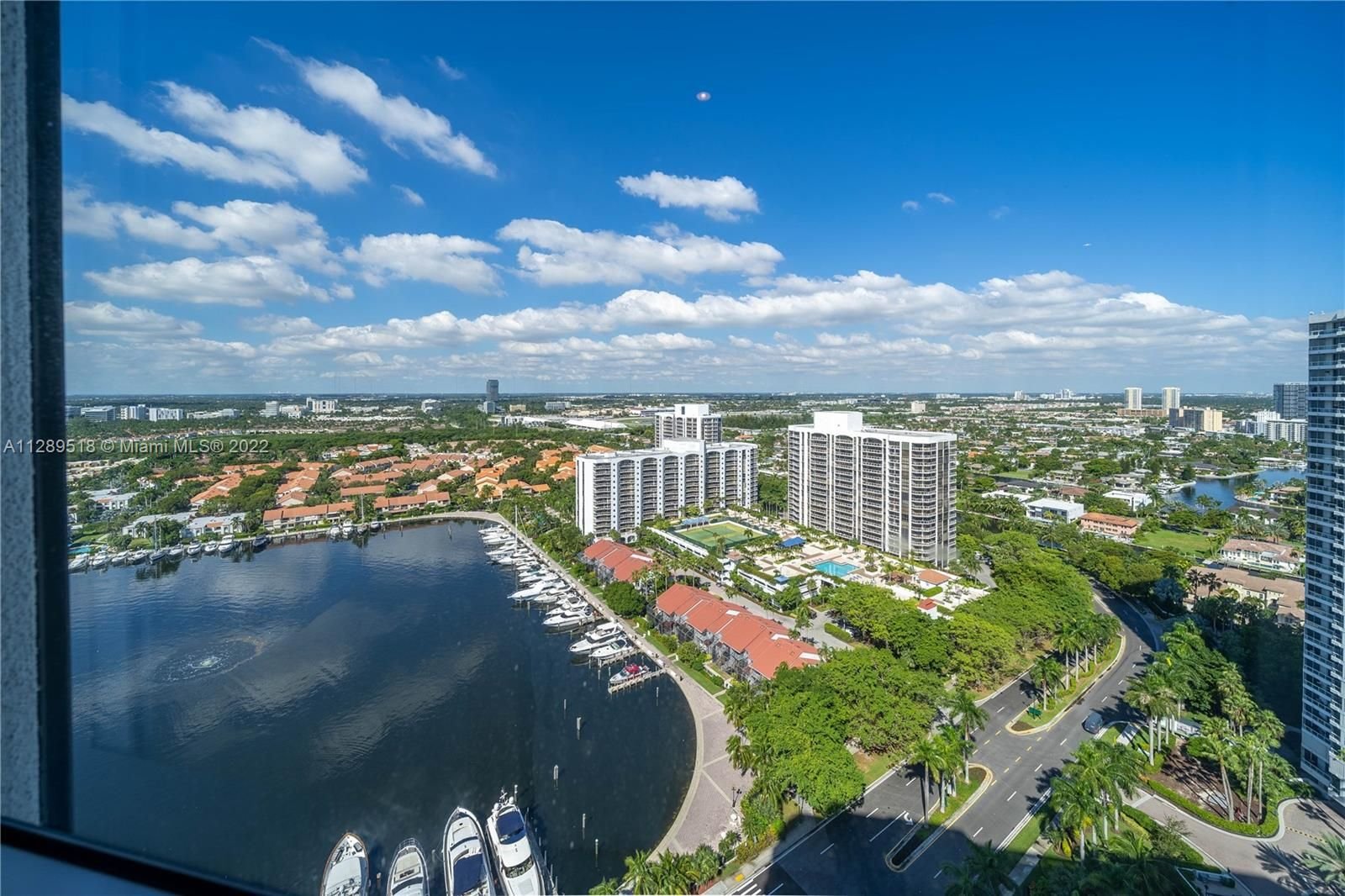 Real estate property located at 21055 37th Ave #2807, Miami-Dade County, Aventura, FL