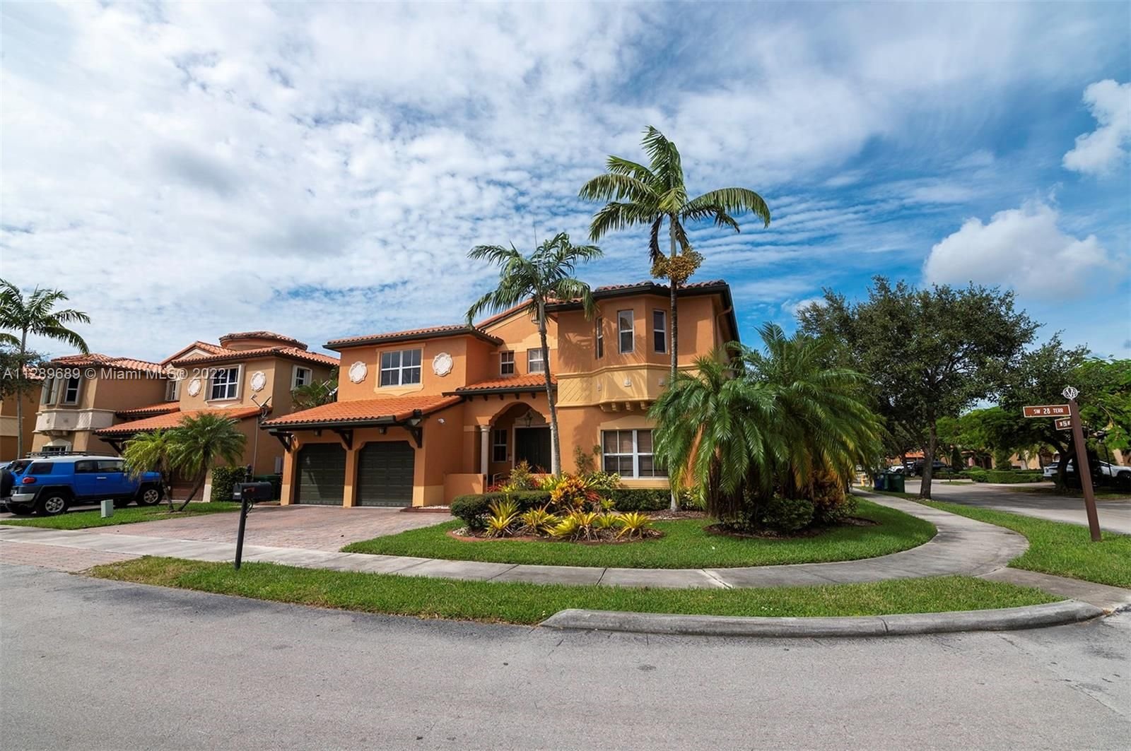 Real estate property located at 15601 28th Ter, Miami-Dade County, Miami, FL