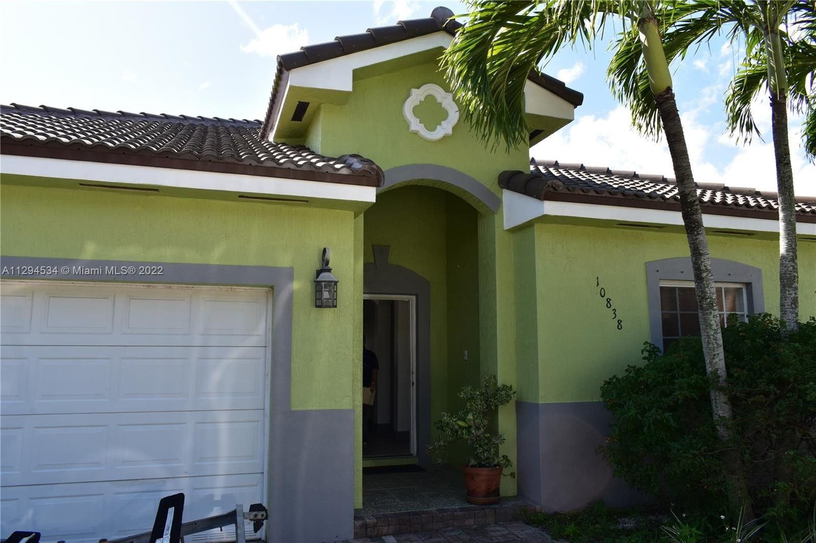 Real estate property located at 10838 228th Ter, Miami-Dade County, Miami, FL