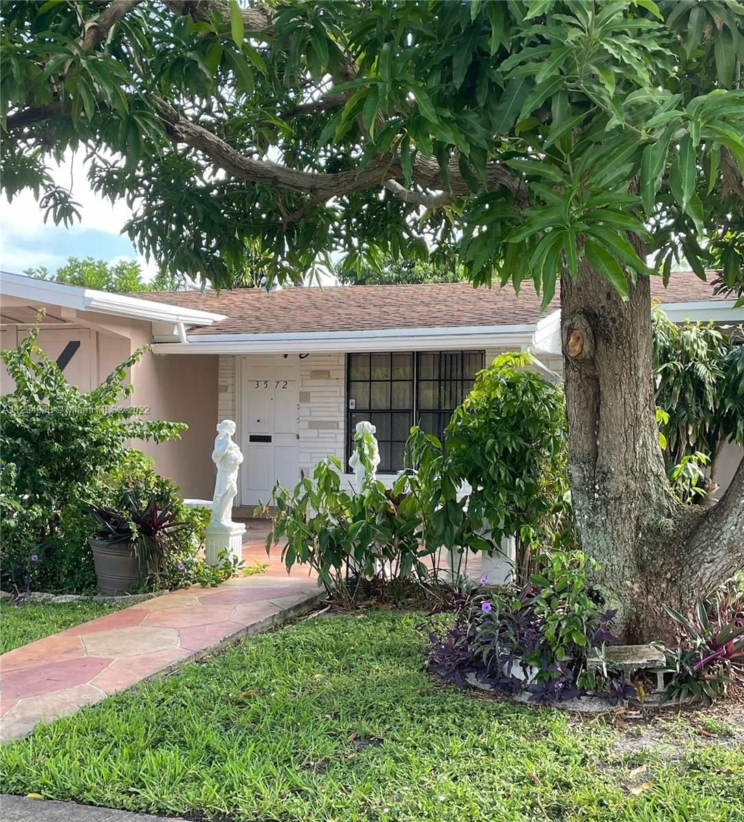 Real estate property located at 3572 38th Ter, Broward County, Lauderdale Lakes, FL