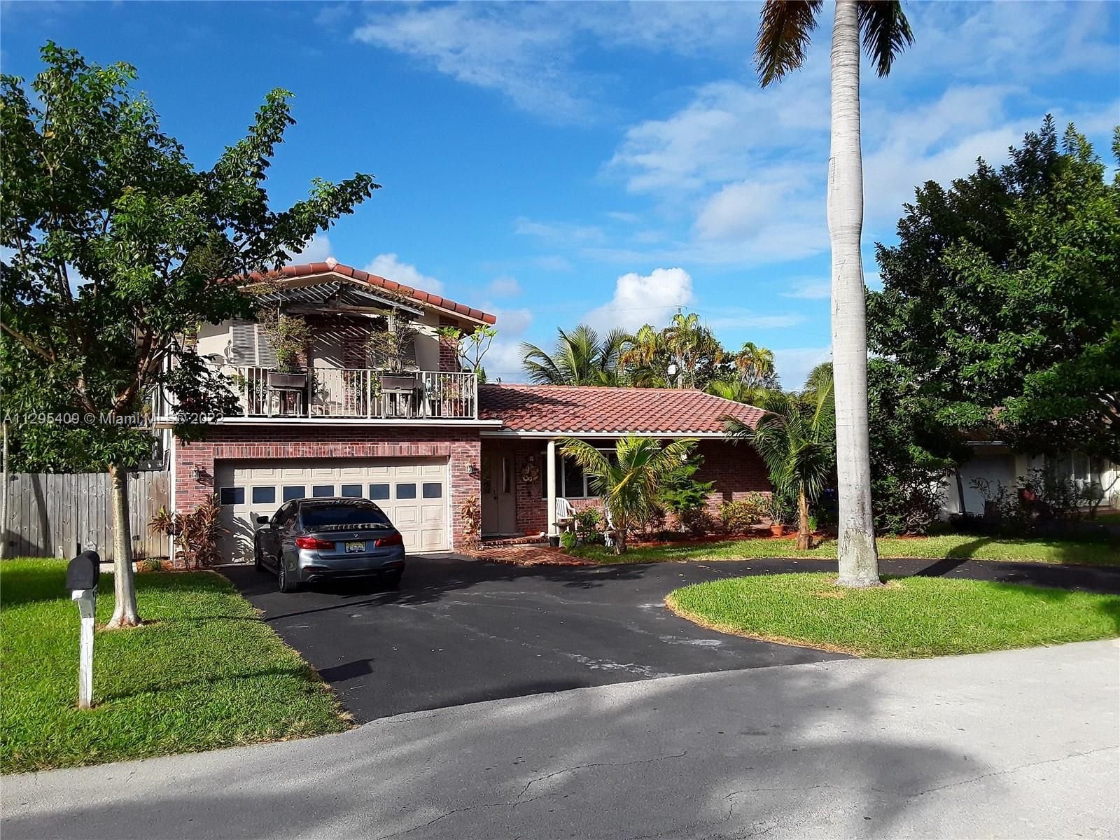 Real estate property located at 3261 Seaward Dr, Broward County, Lauderdale By The Sea, FL