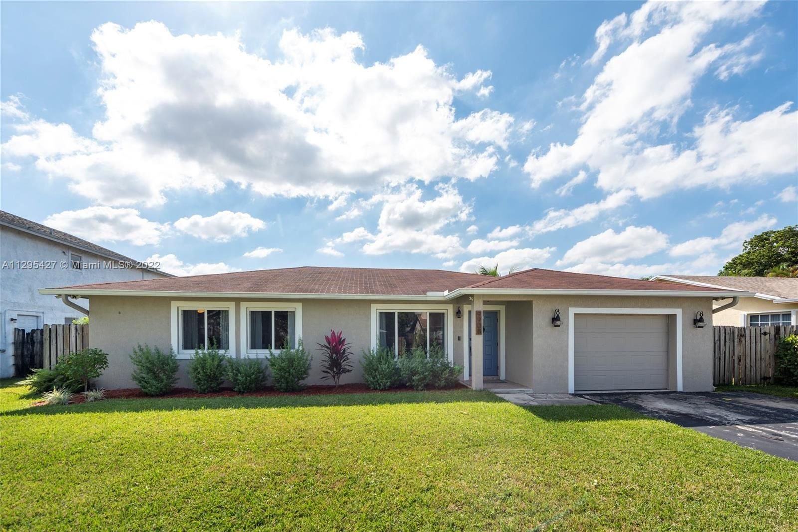Real estate property located at 9908 46th Ct, Broward County, Sunrise, FL