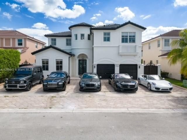 Real estate property located at 17933 87th Pl, Miami-Dade County, Hialeah, FL