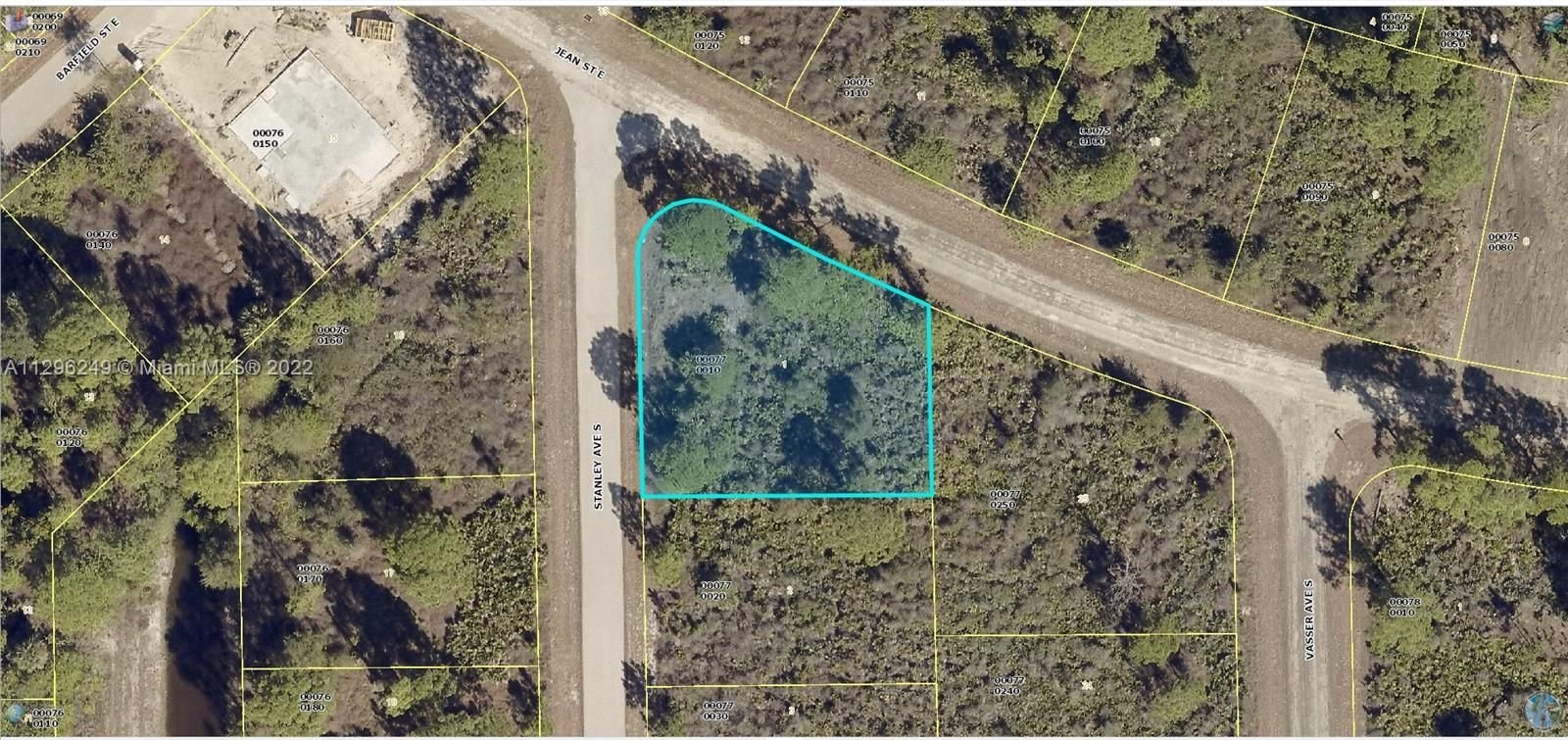 Real estate property located at 637 Stanley Ave, Lee County, Lehigh Acres, FL