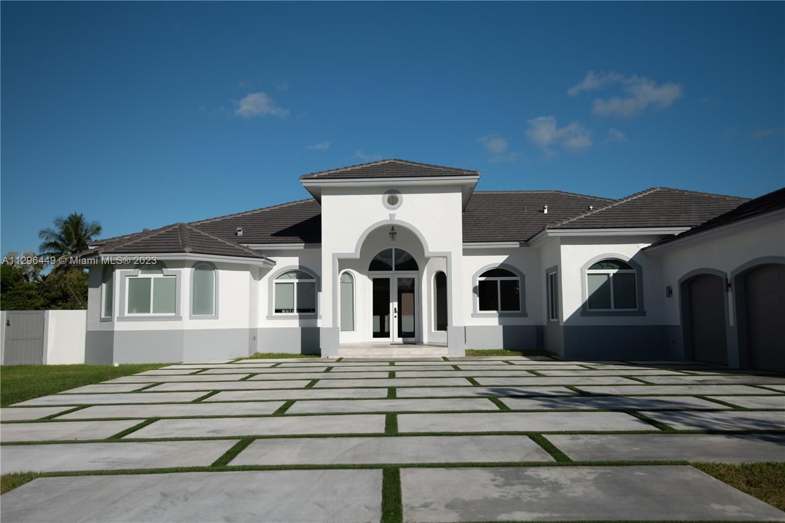 Real estate property located at 19301 135th Ct, Miami-Dade County, Miami, FL