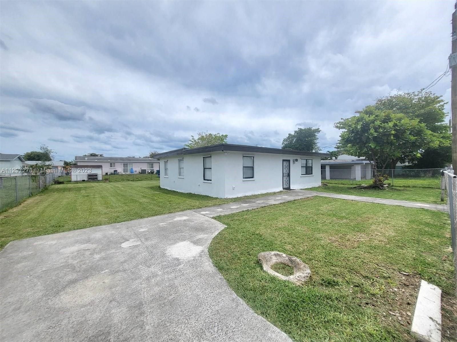 Real estate property located at 22045 114th Ave, Miami-Dade County, Miami, FL