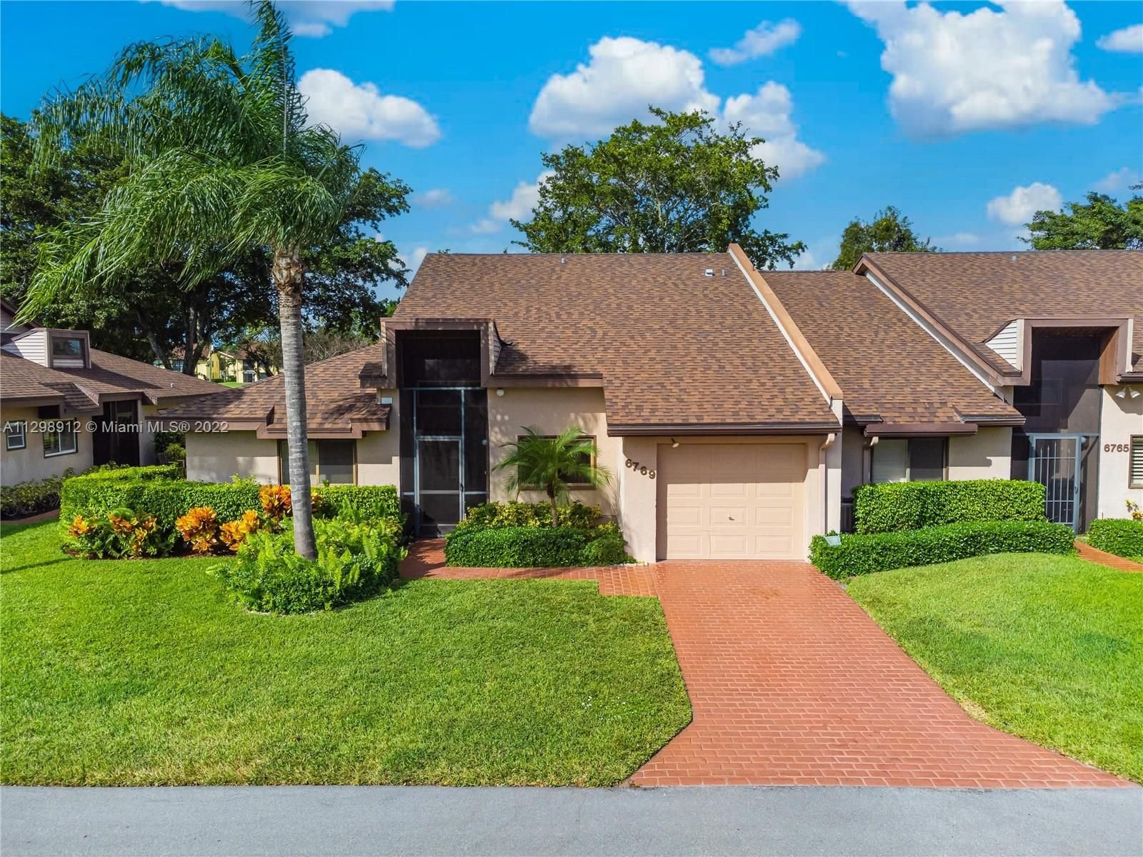 Real estate property located at 6769 Versailles Ct, Palm Beach County, Lake Worth, FL