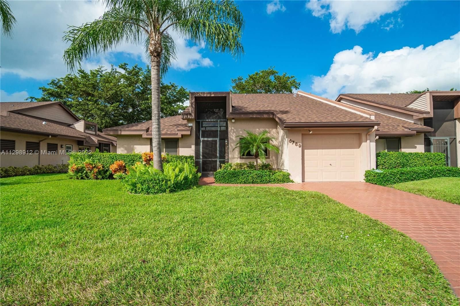Real estate property located at 6769 Versailles Ct, Palm Beach County, Lake Worth, FL