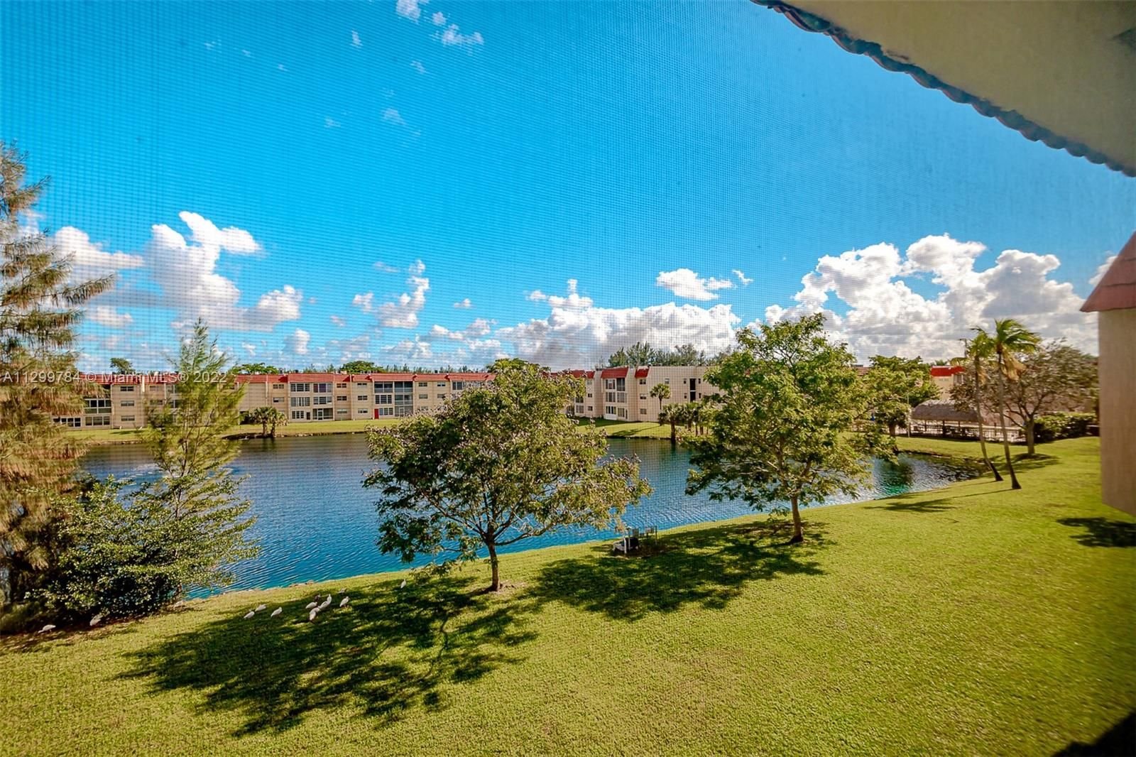 Real estate property located at 2700 Sunrise Lakes Dr #305, Broward County, Sunrise, FL